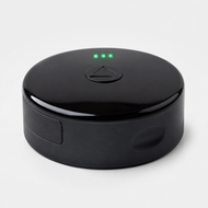 Rastreador GPS LandAirSea 54 negro compacto con base magnética para seguimiento en tiempo real